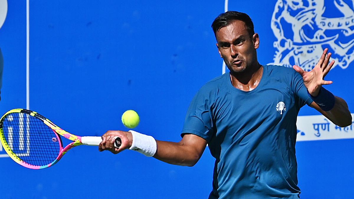 Pune Challenger 2024 Mukund outclasses Felix Gill in prequarterfinals